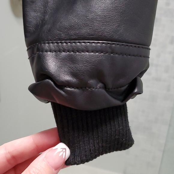 Faux leather jacket - Picture 6 of 8